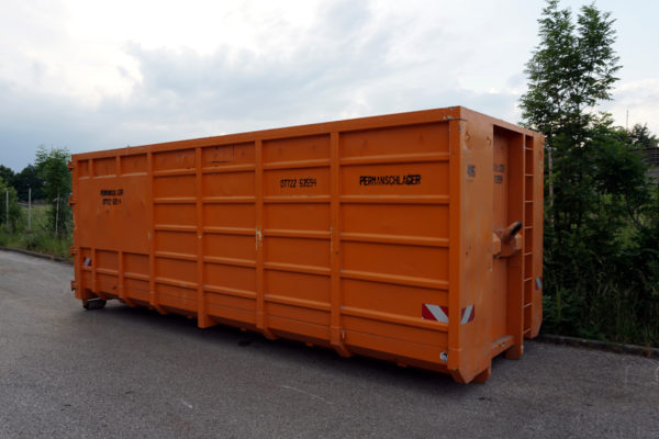 40 m3 Container offenMaße: 2.4 x 2.5 x 7